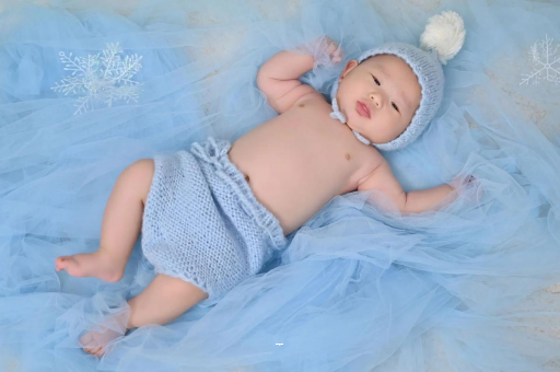 垦利宝宝吐奶黄色